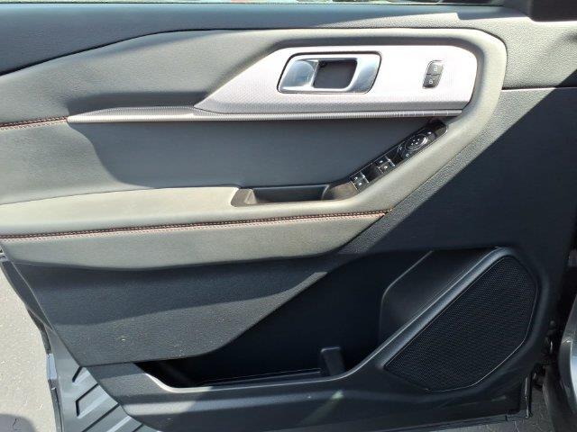 2025 Ford Explorer - $37,300