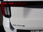 2025 Explorer Thumbnail 31