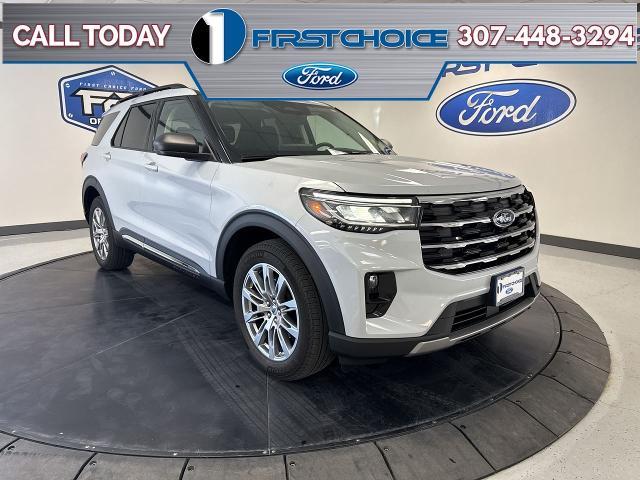 2025 Ford Explorer - $38,300