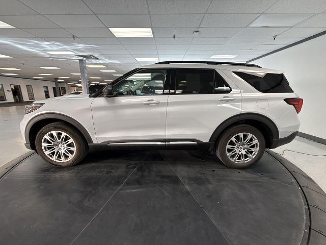 2025 Ford Explorer - $38,300