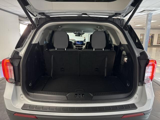2025 Ford Explorer - $38,300
