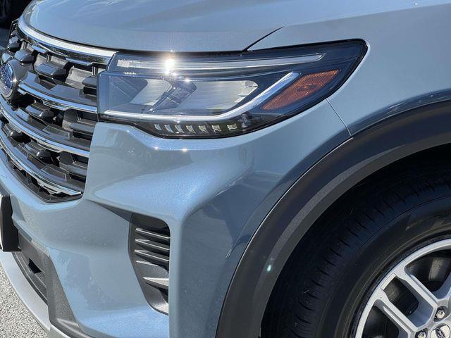 2026 Ford Explorer - $39,900