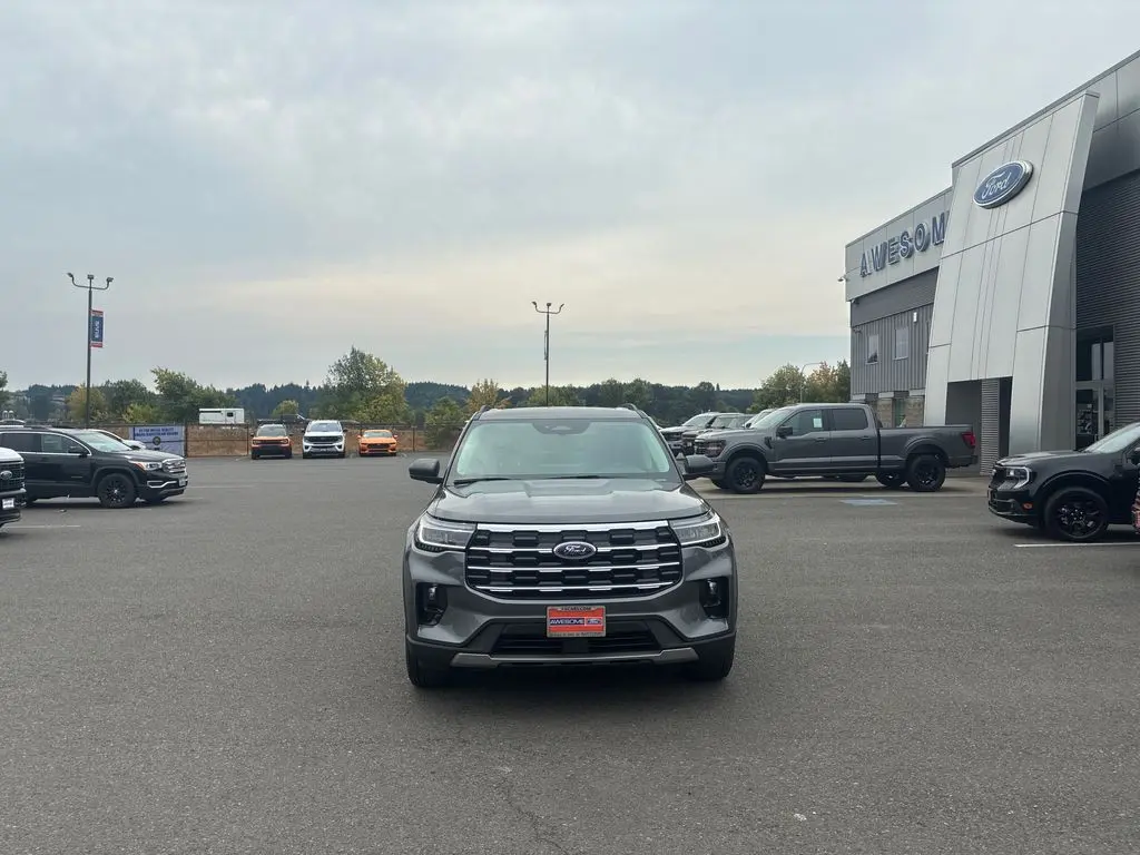 2026 Ford Explorer - $43,186