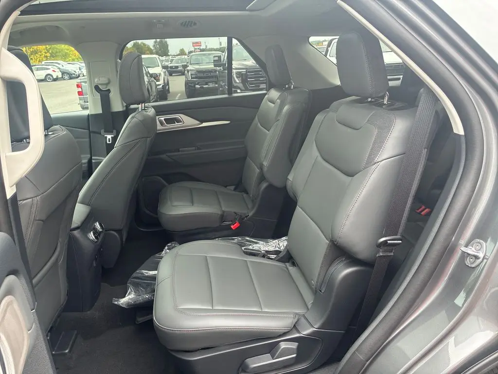 2026 Ford Explorer - $43,186