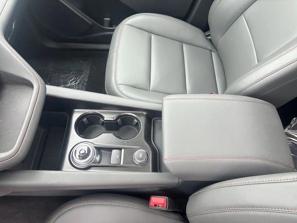 2026 Ford Explorer - $43,186