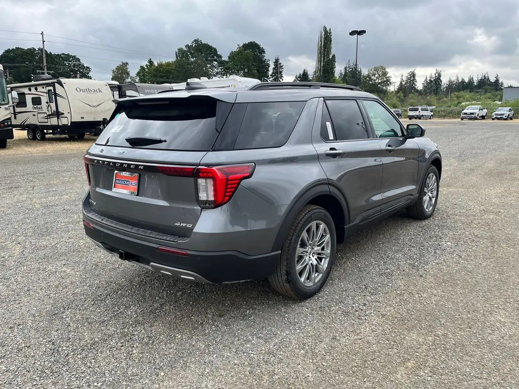 2026 Ford Explorer - $43,186