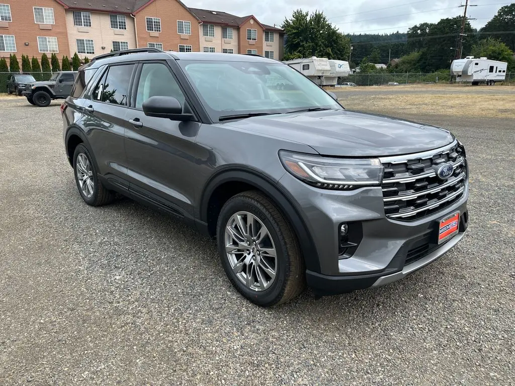 2026 Ford Explorer - $43,186