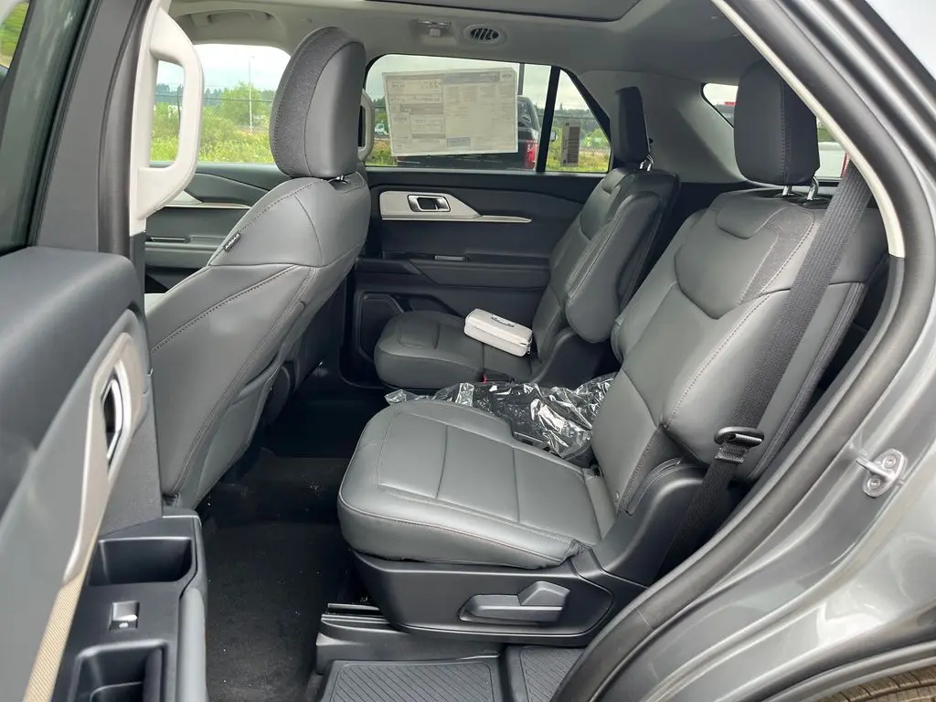 2026 Ford Explorer - $43,186