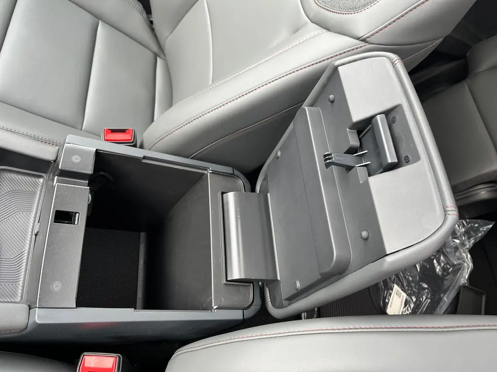 2026 Ford Explorer - $43,186