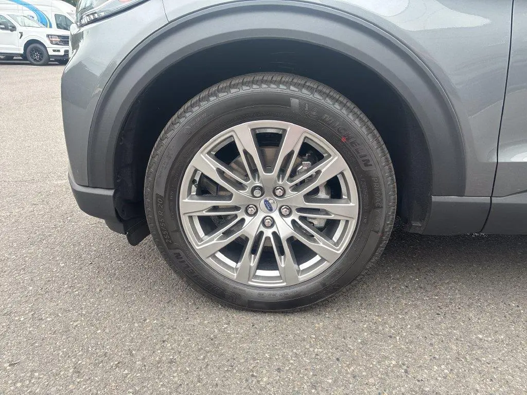 2026 Ford Explorer - $42,986