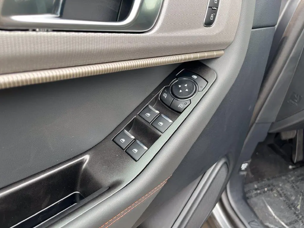 2026 Ford Explorer - $42,986