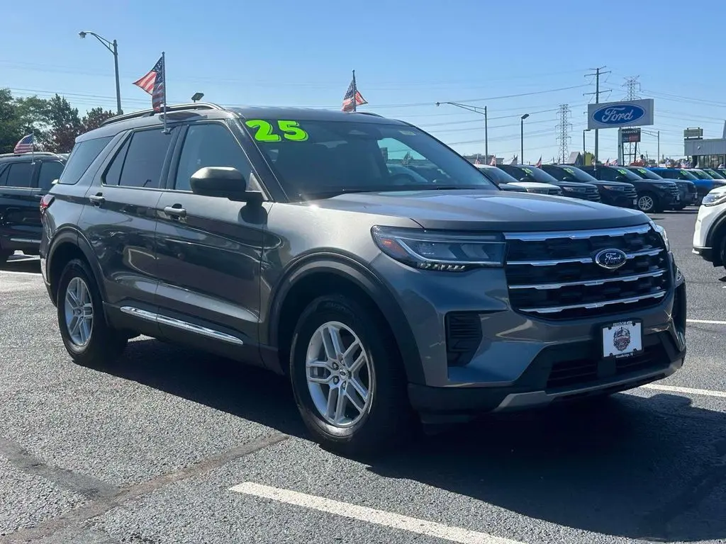 2025 Ford Explorer