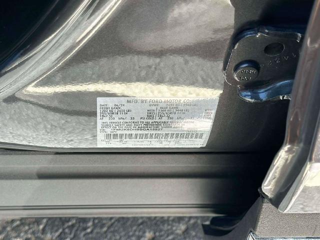 2025 Ford Explorer - $32,998