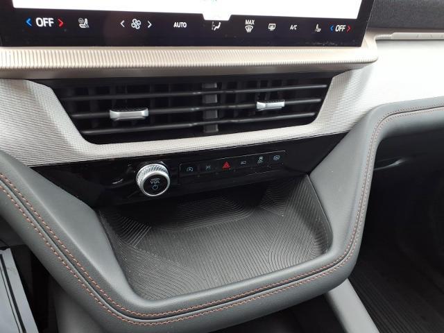 2025 Ford Explorer - $37,980