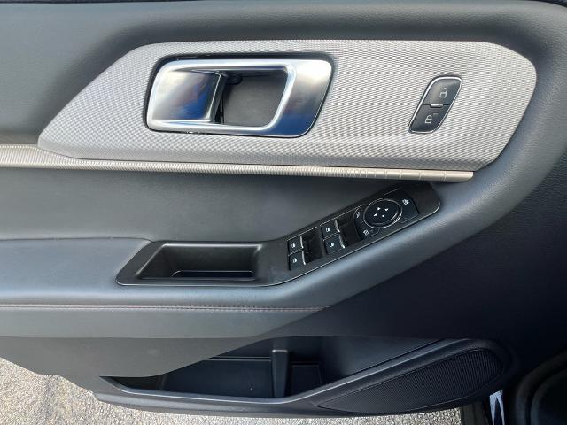 2025 Ford Explorer - $38,875