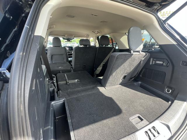 2025 Ford Explorer - $38,875