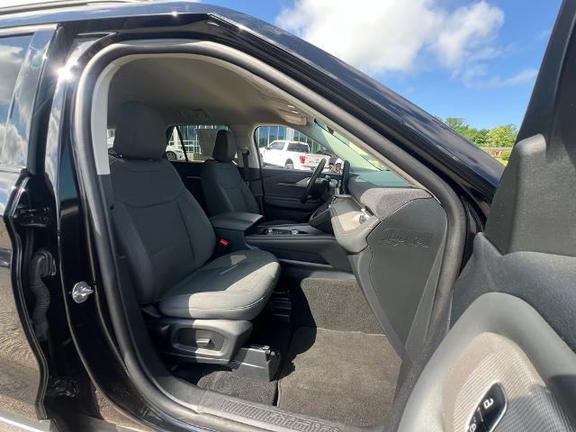 2025 Ford Explorer - $38,875
