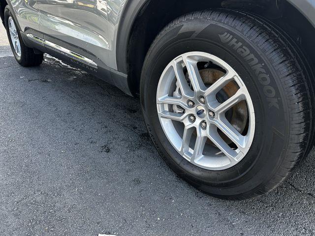 2025 Ford Explorer - $37,900