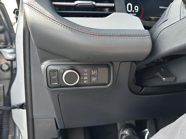 2025 Ford Explorer - $37,900