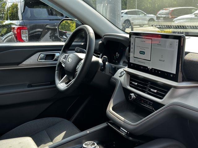 2025 Ford Explorer - $37,900