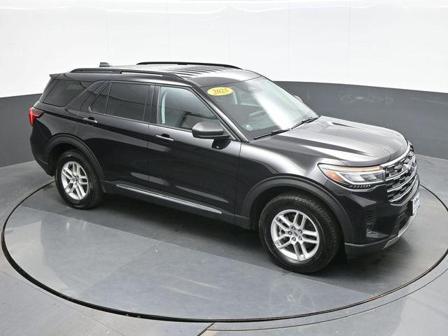 2025 Ford Explorer - $35,475