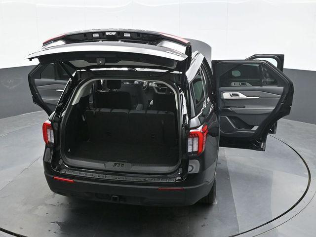 2025 Ford Explorer - $35,475