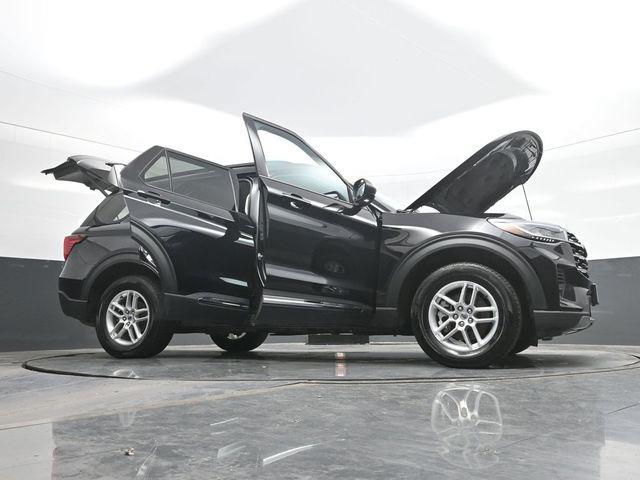 2025 Ford Explorer - $35,475