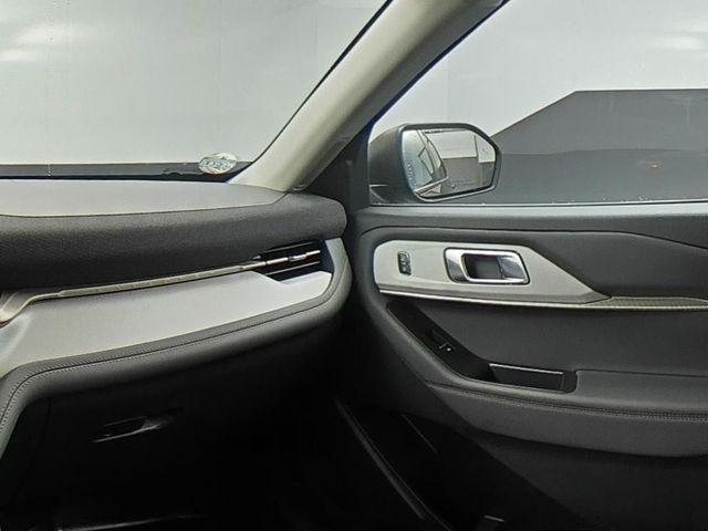 2025 Ford Explorer - $35,475