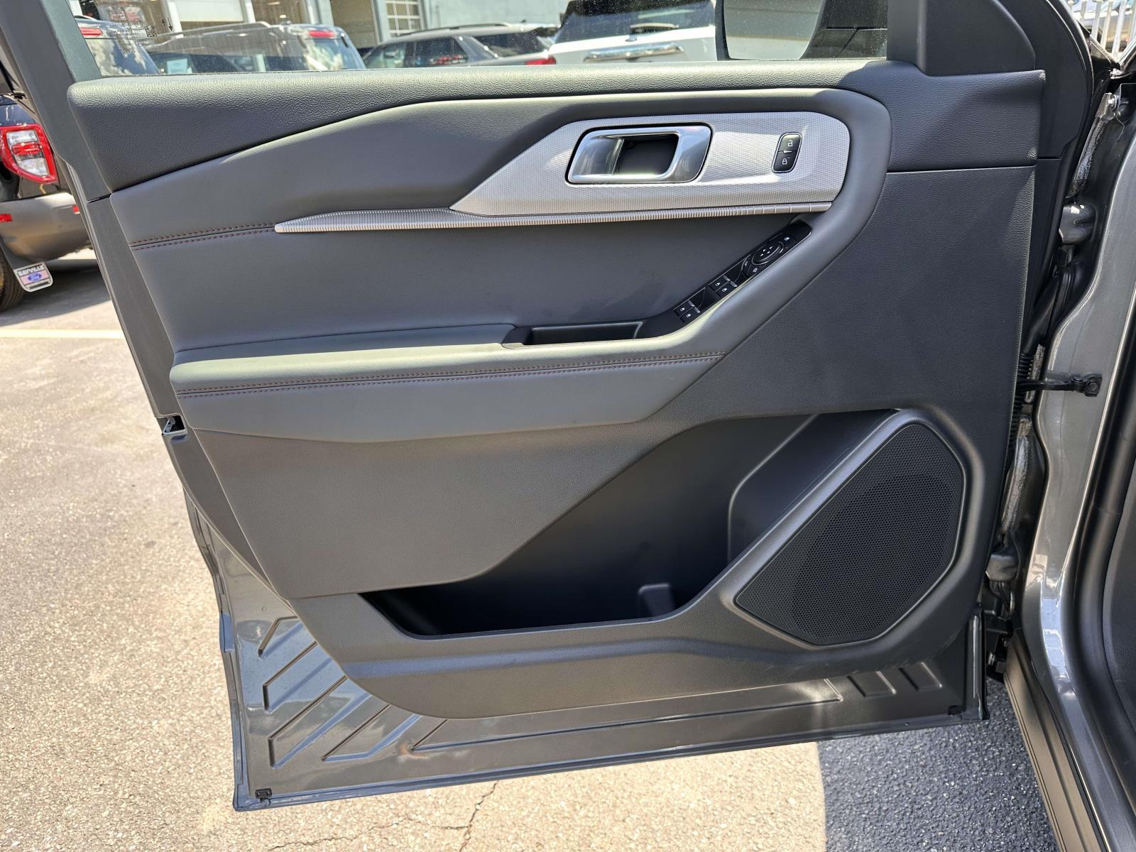 2026 Ford Explorer - $36,989