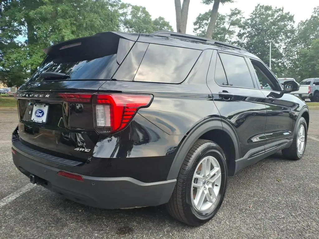 2026 Ford Explorer - $38,400