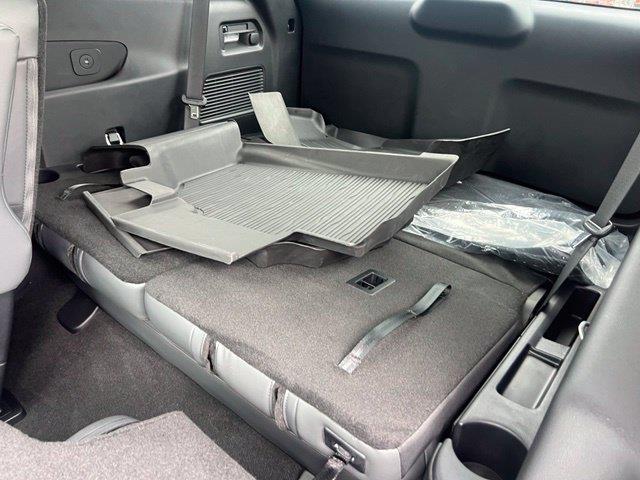 2025 Ford Explorer - $36,954