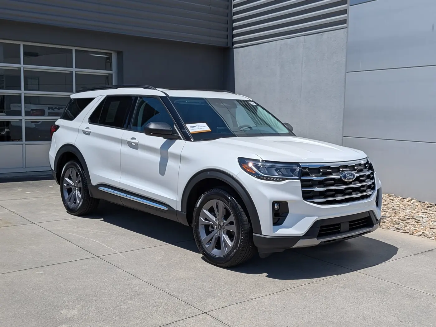 2025 Ford Explorer - $39,997