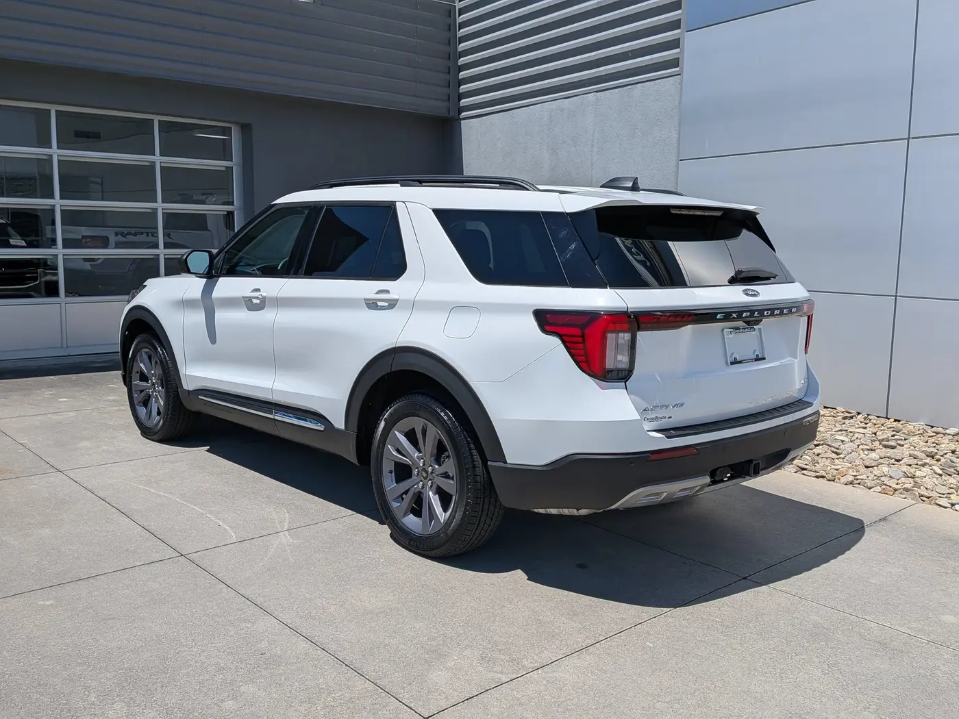 2025 Ford Explorer - $39,997