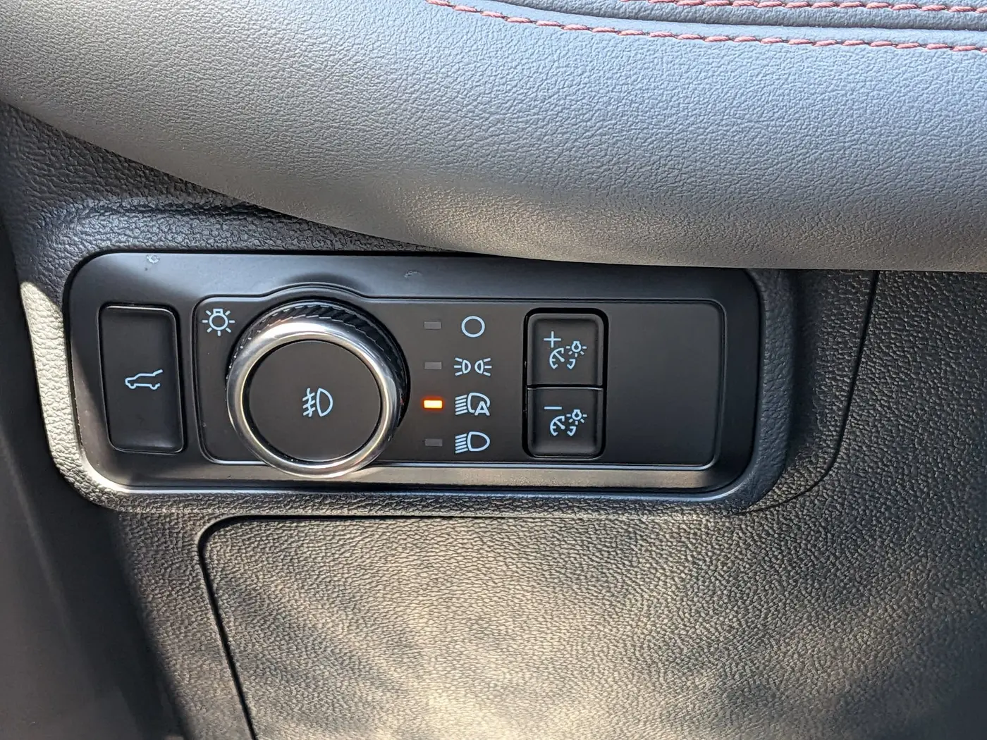 2025 Ford Explorer - $39,997