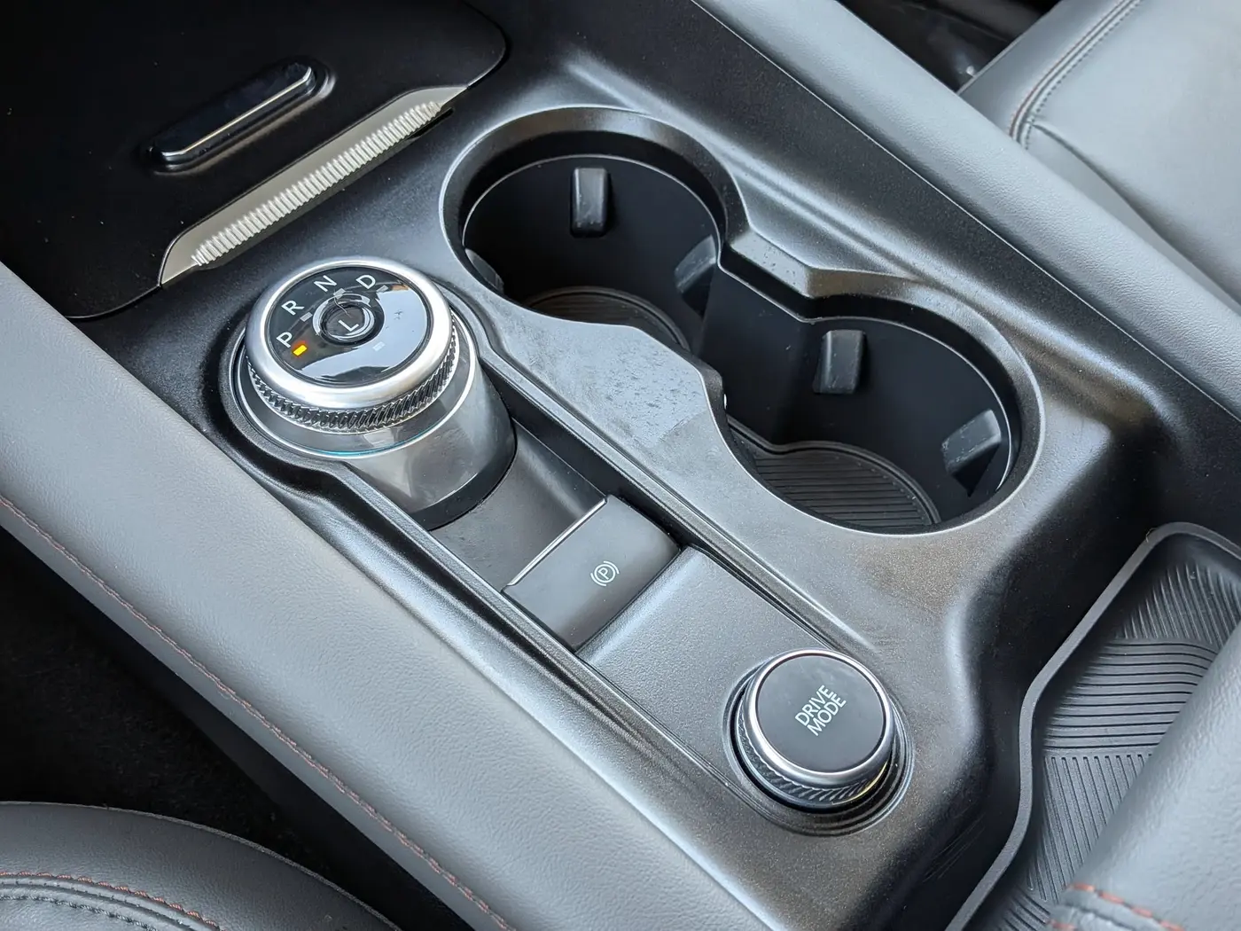2025 Ford Explorer - $39,997