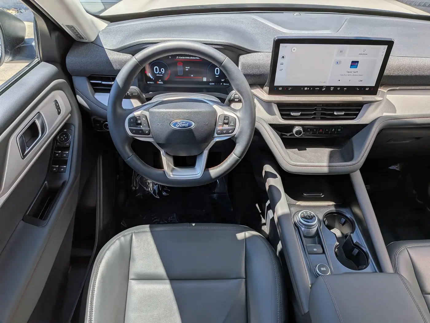 2025 Ford Explorer - $39,997