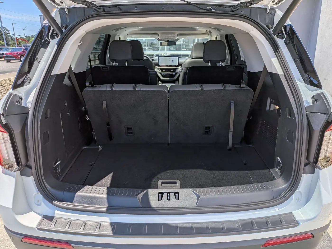 2025 Ford Explorer - $39,997