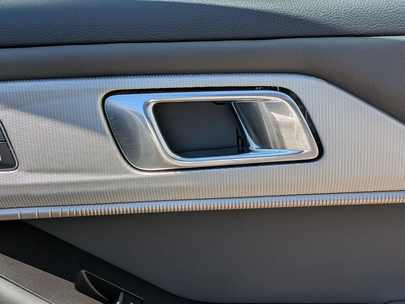 2025 Ford Explorer - $39,997