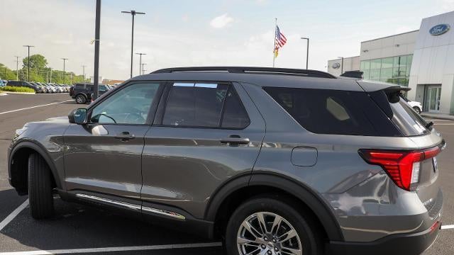 2025 Ford Explorer Active
