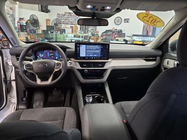 2025 Ford Explorer - $35,282