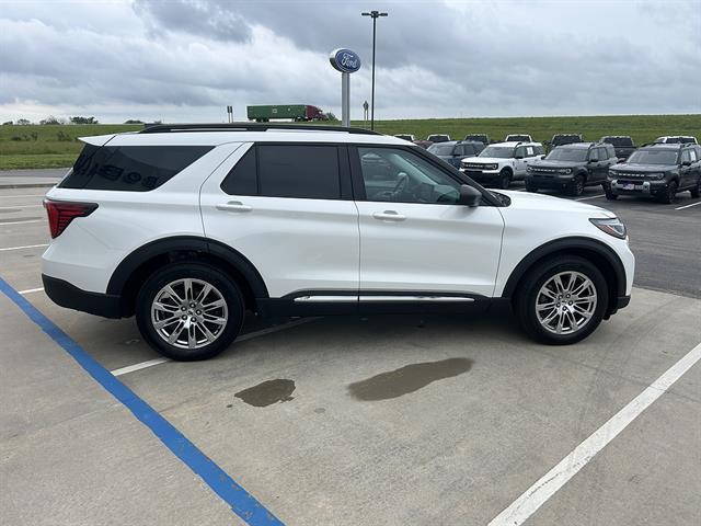 2025 Ford Explorer - $38,000