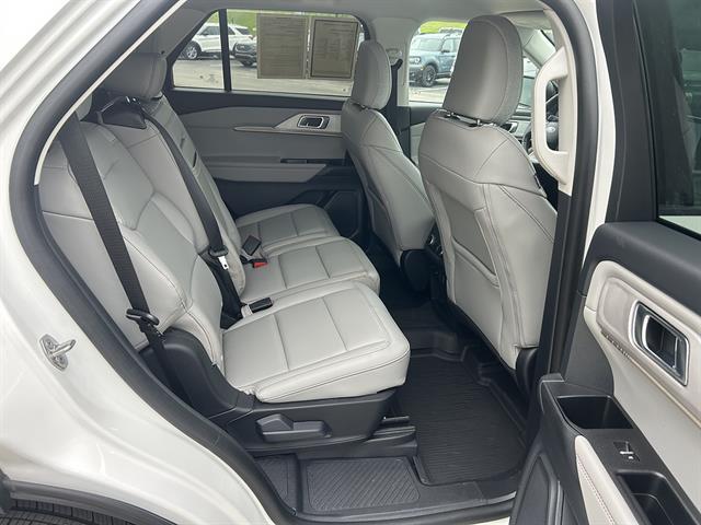 2025 Ford Explorer - $38,000