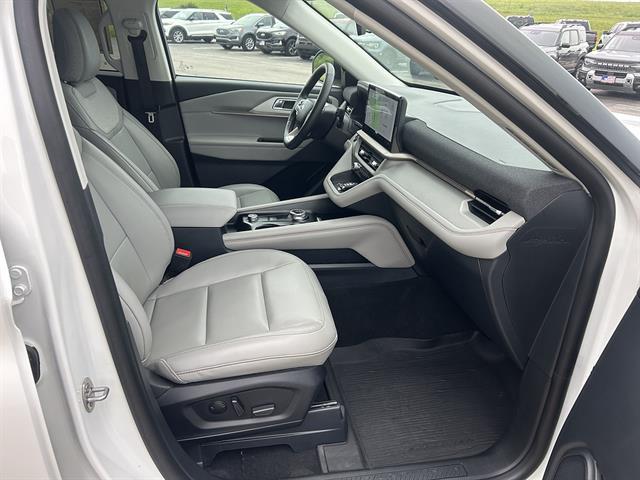 2025 Ford Explorer - $38,000