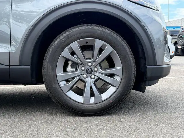 2026 Ford Explorer - $39,054