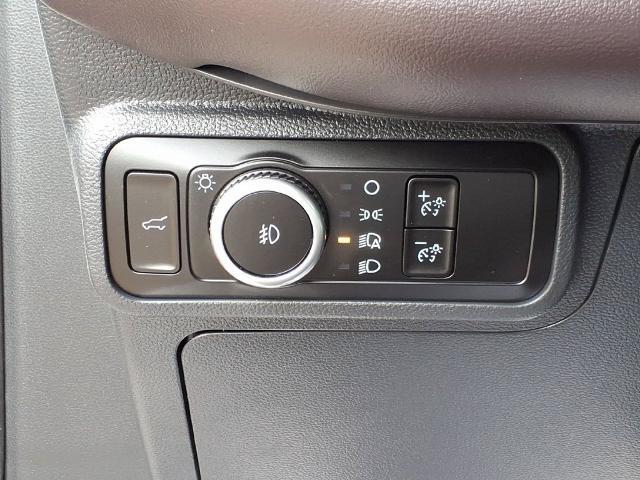 2025 Ford Explorer - $41,498