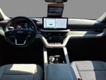 2025 Explorer Thumbnail 14