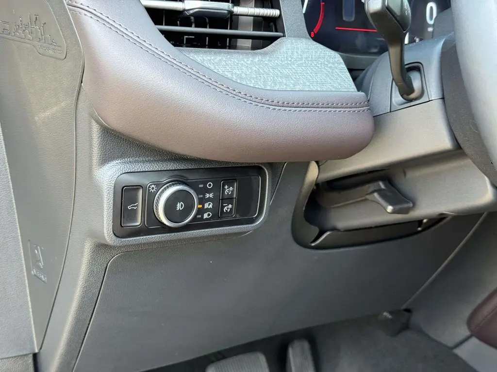 2026 Ford Explorer - $46,899