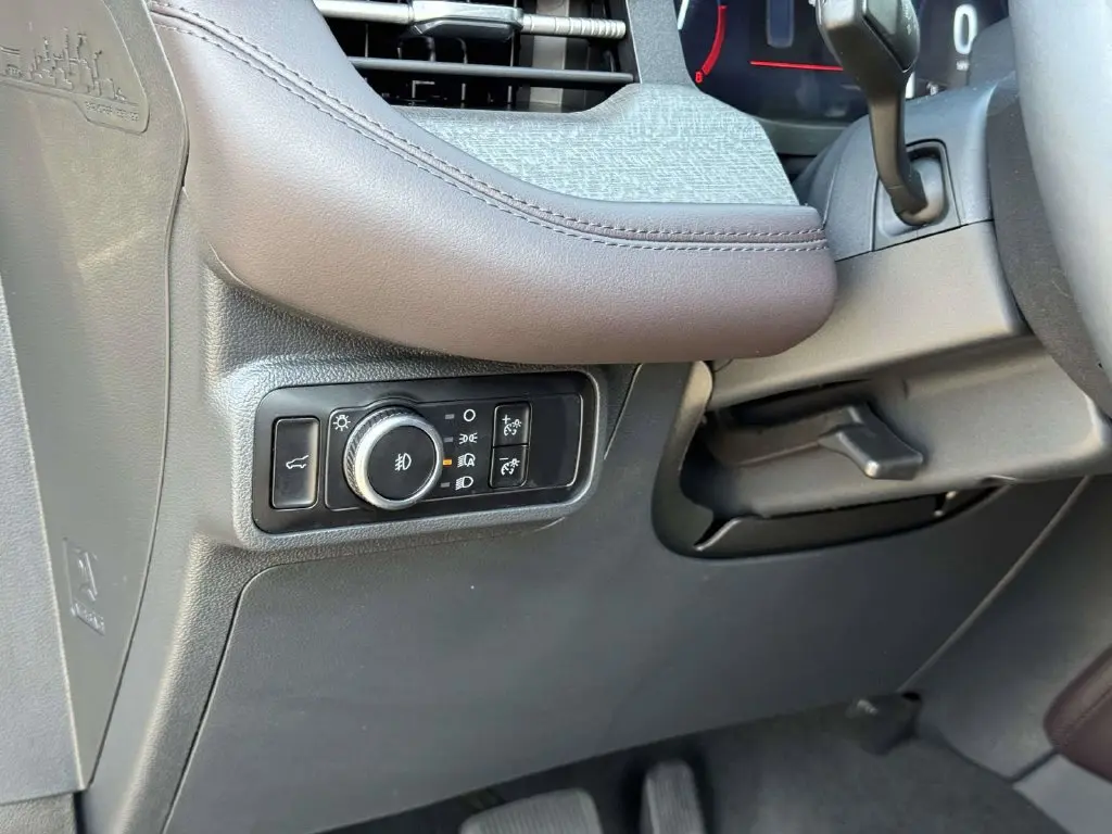 2026 Ford Explorer - $45,998