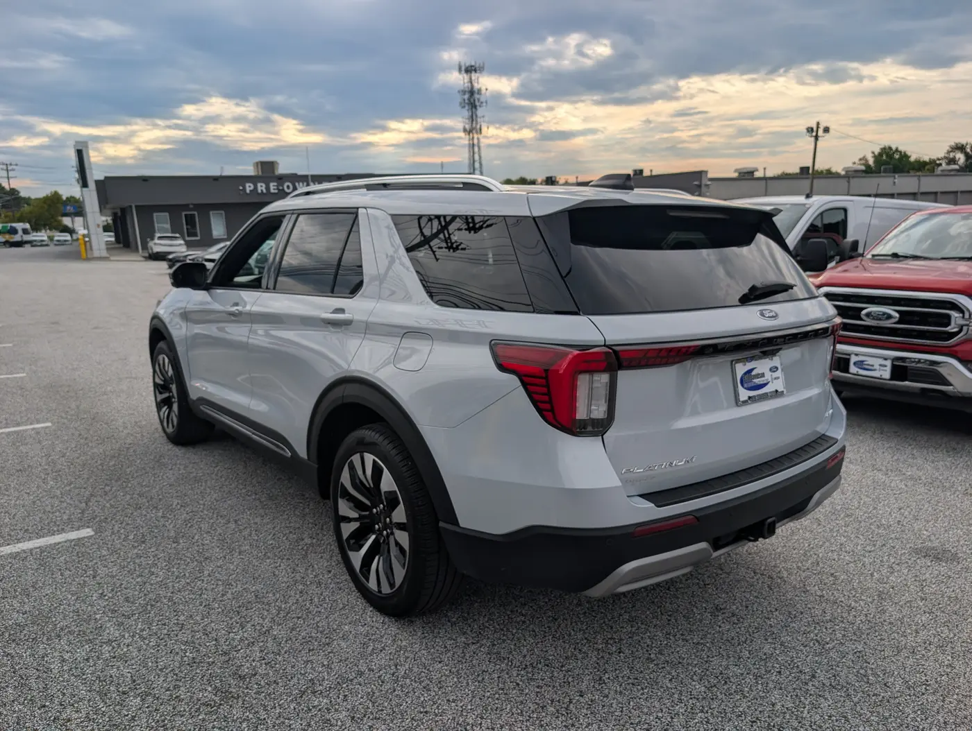 2025 Ford Explorer - $43,500