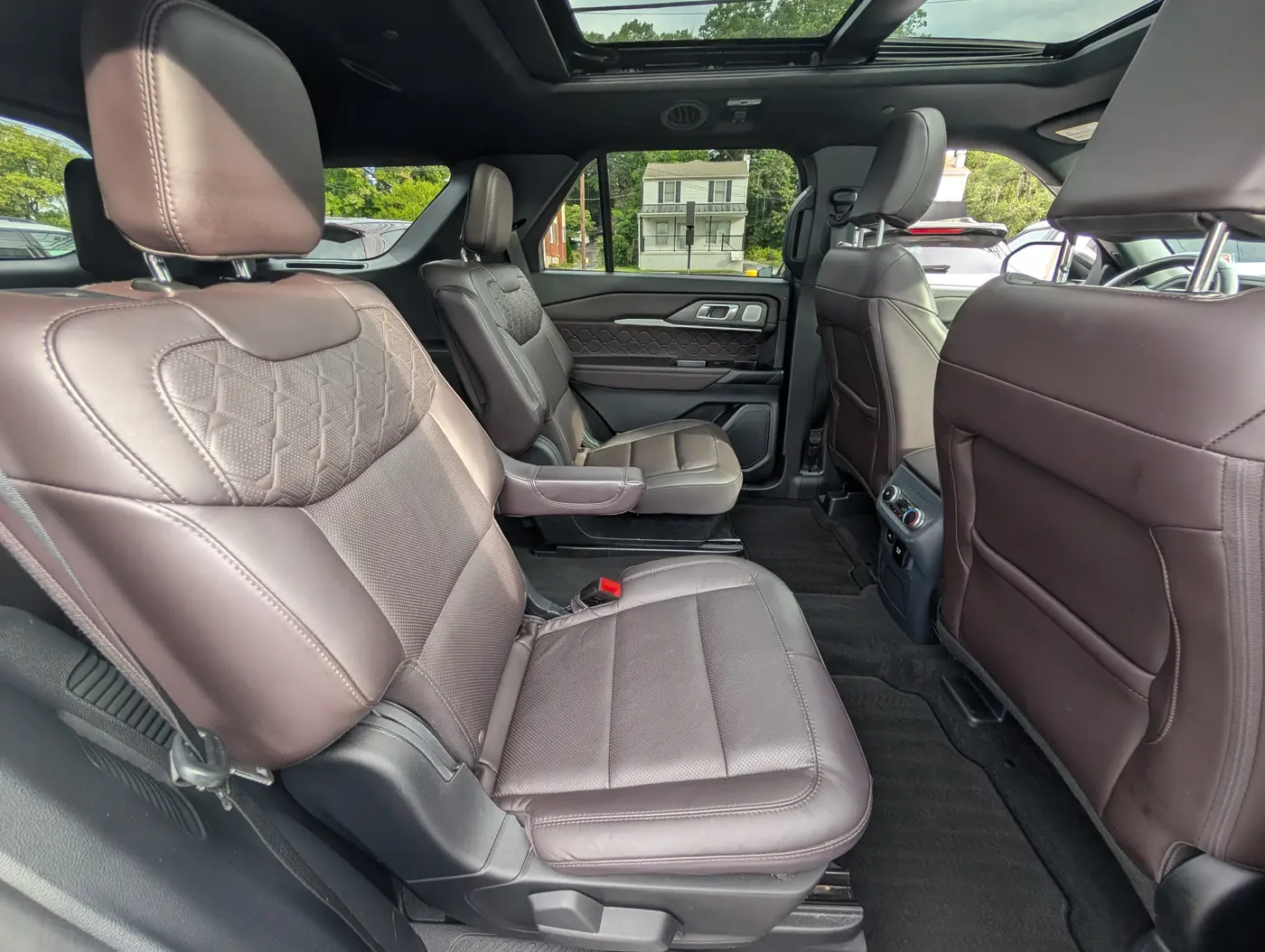 2025 Ford Explorer - $43,500